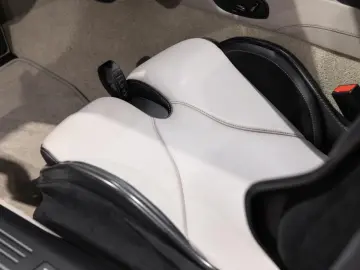 ASTON MARTIN DBS 770 Ultimate Volante