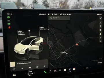 TESLA Model 3 RWD Navi Leder RFK Panorama