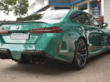 BMW M5 Limousine