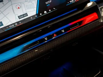 BMW M5 Plug-In Hybrid xDrive A