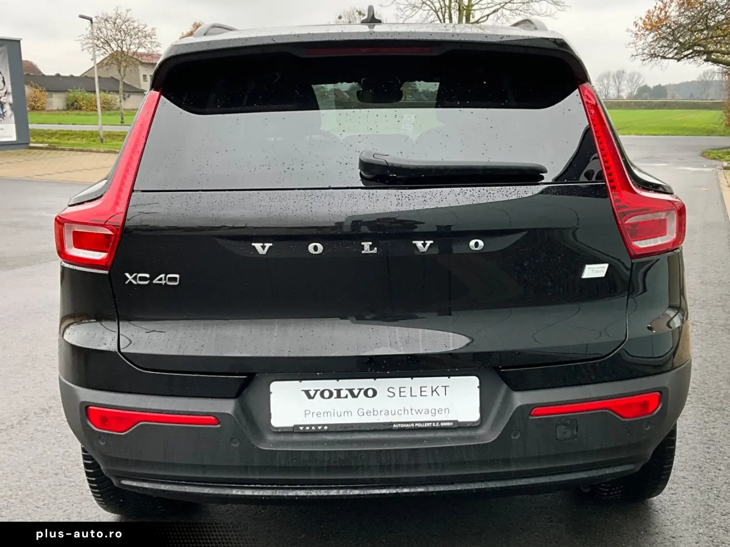 VOLVO XC40 Core Recharge Pure Electric AWD