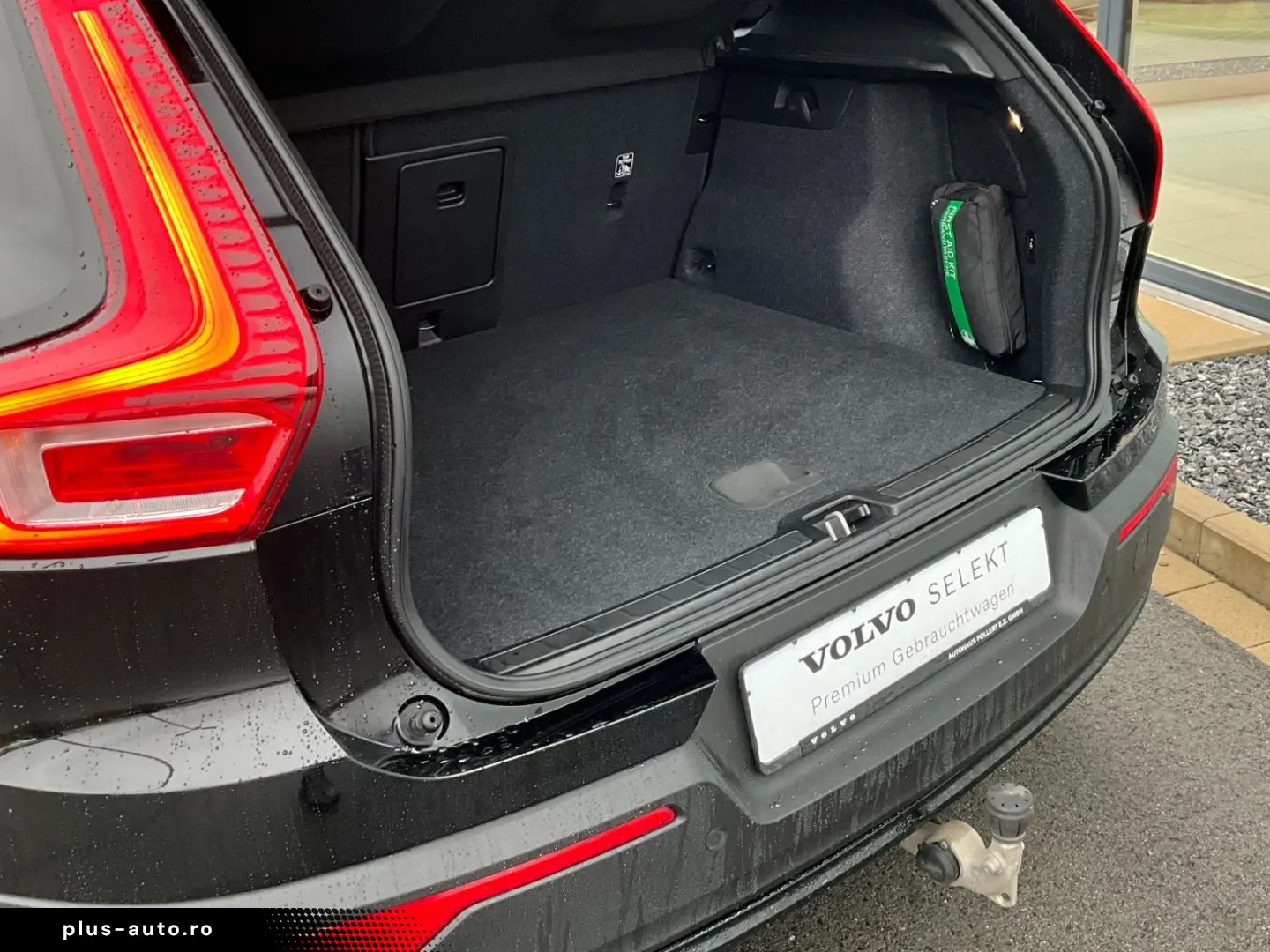 VOLVO XC40 Core Recharge Pure Electric AWD