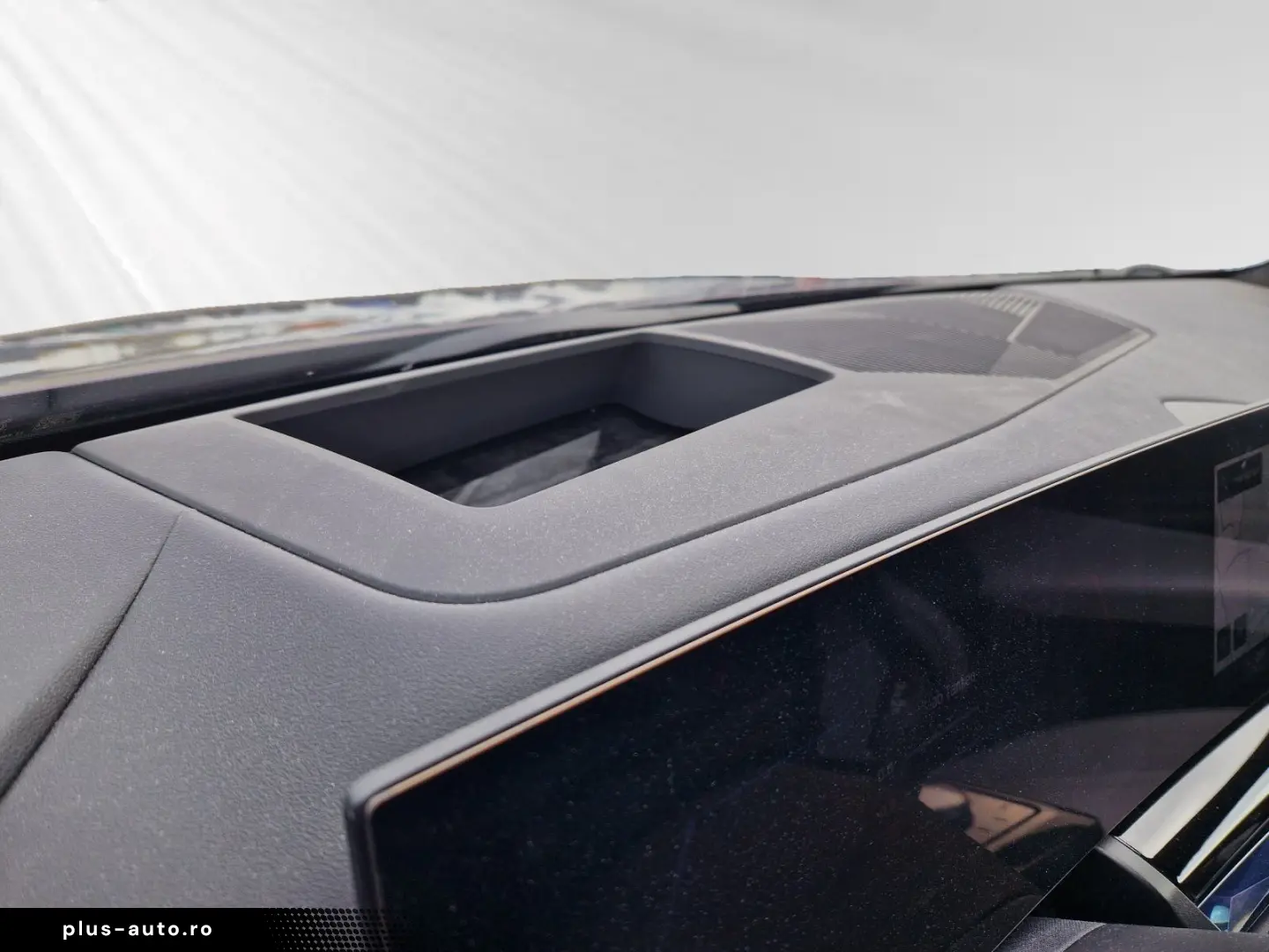 BMW M5 Limousine  Daytonaviolett  DAProf. B&W Head-U