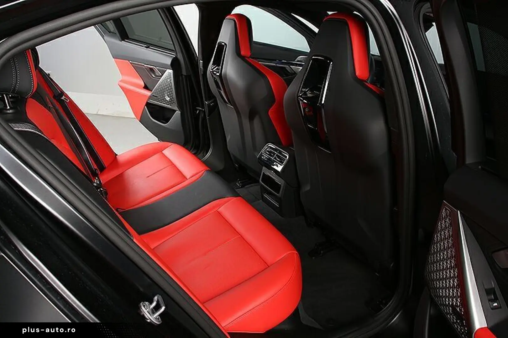 BMW M5  AHK Panorama ACC B&W V-Max