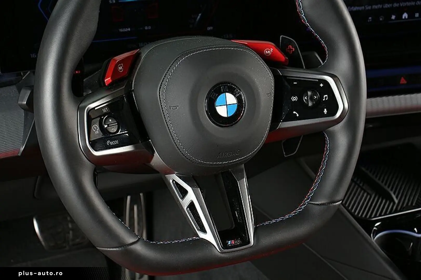 BMW M5  AHK Panorama ACC B&W V-Max