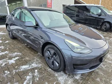 TESLA Model 3 RWD Ryzen! SoH 97%! 60 5 kWh! 28TKM! 1.H