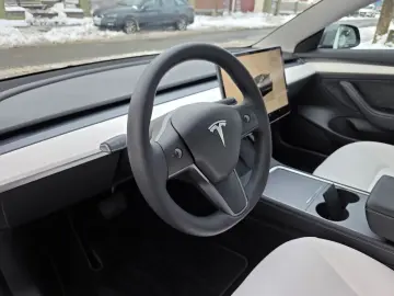 TESLA Model 3 RWD Ryzen! SoH 97%! 60 5 kWh! 28TKM! 1.H