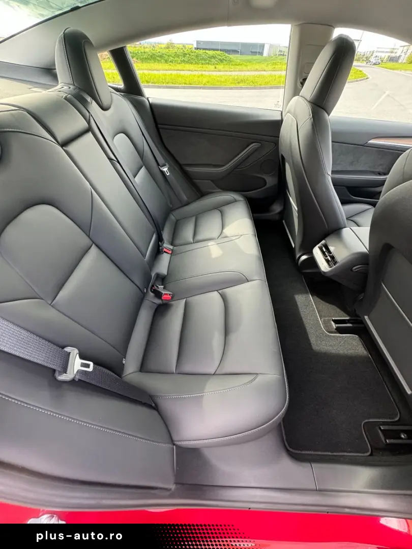 TESLA Model 3 RWD Allwetter 60 kWh Neuwertig Mwst