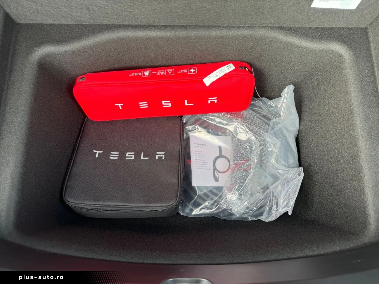 TESLA Model 3 RWD Allwetter 60 kWh Neuwertig Mwst