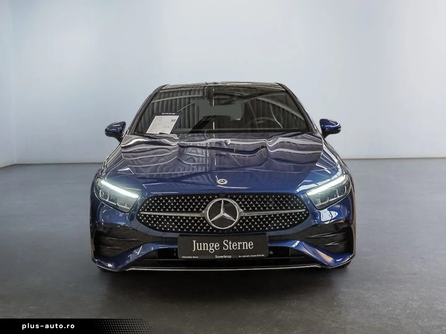 MERCEDES-BENZ A 180 AMG