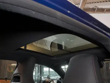 MERCEDES-BENZ A 180 AMG