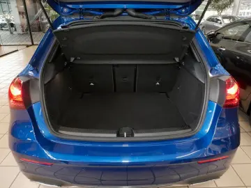 MERCEDES-BENZ A 180 AMG