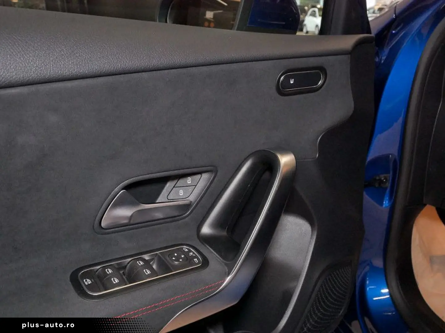 MERCEDES-BENZ A 180 AMG