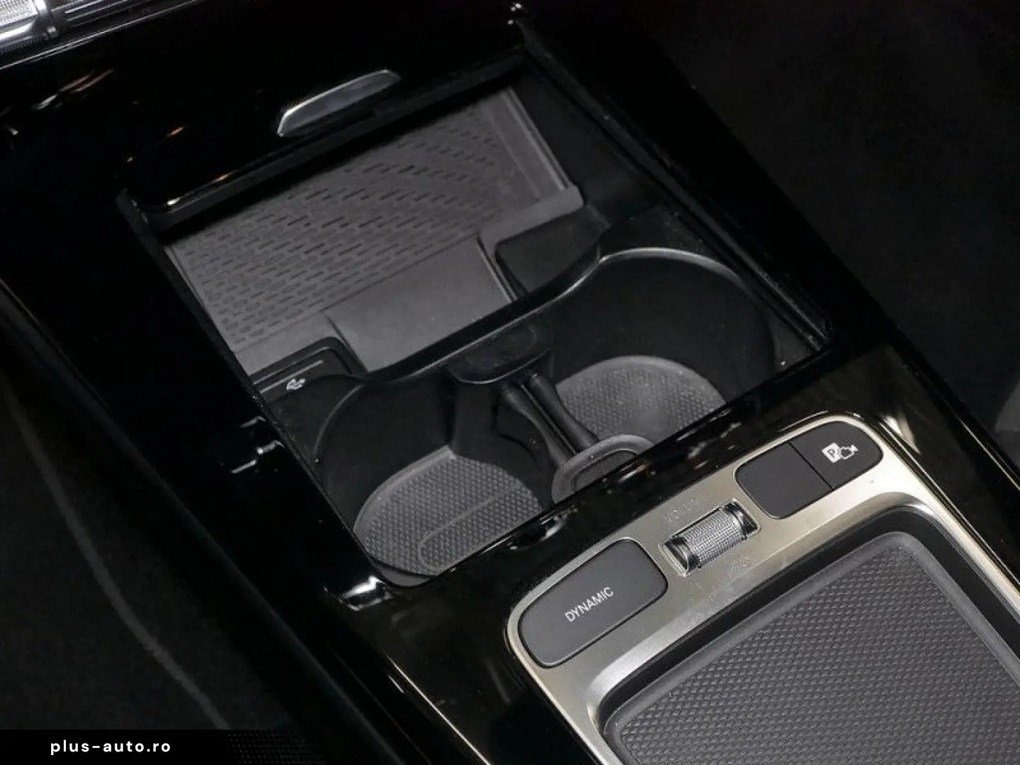 MERCEDES-BENZ A 180 AMG