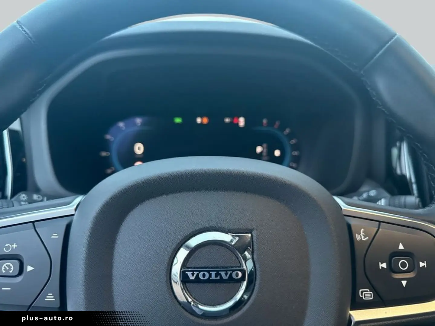 VOLVO XC60 B5 B AWD Core