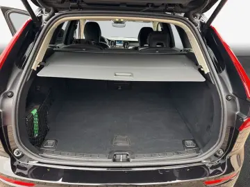 VOLVO XC60 B5 B AWD Core