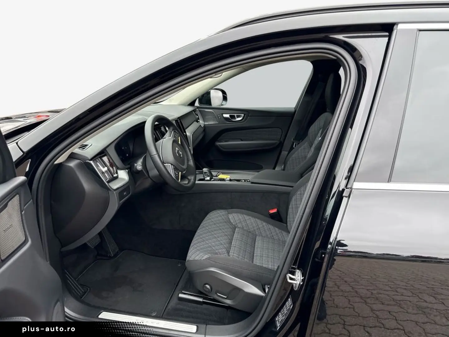 VOLVO XC60 B5 B AWD Core