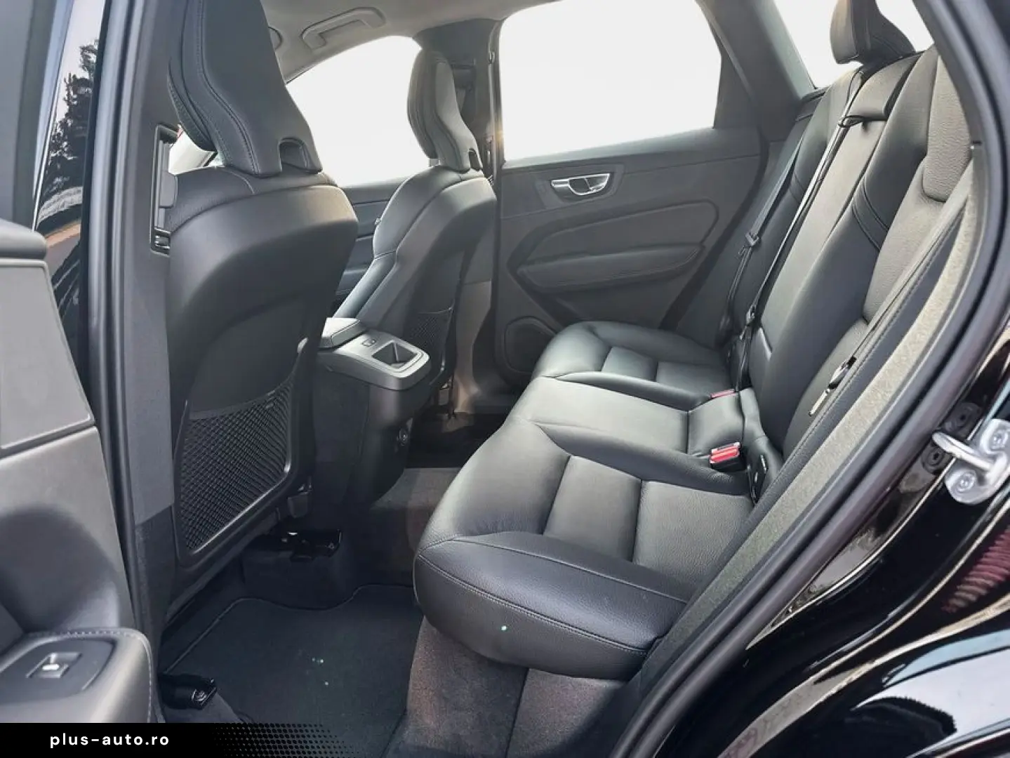 VOLVO XC60 B5 B AWD Core GJR SiH LED WINTER