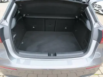 MERCEDES-BENZ A 180 AMG Line