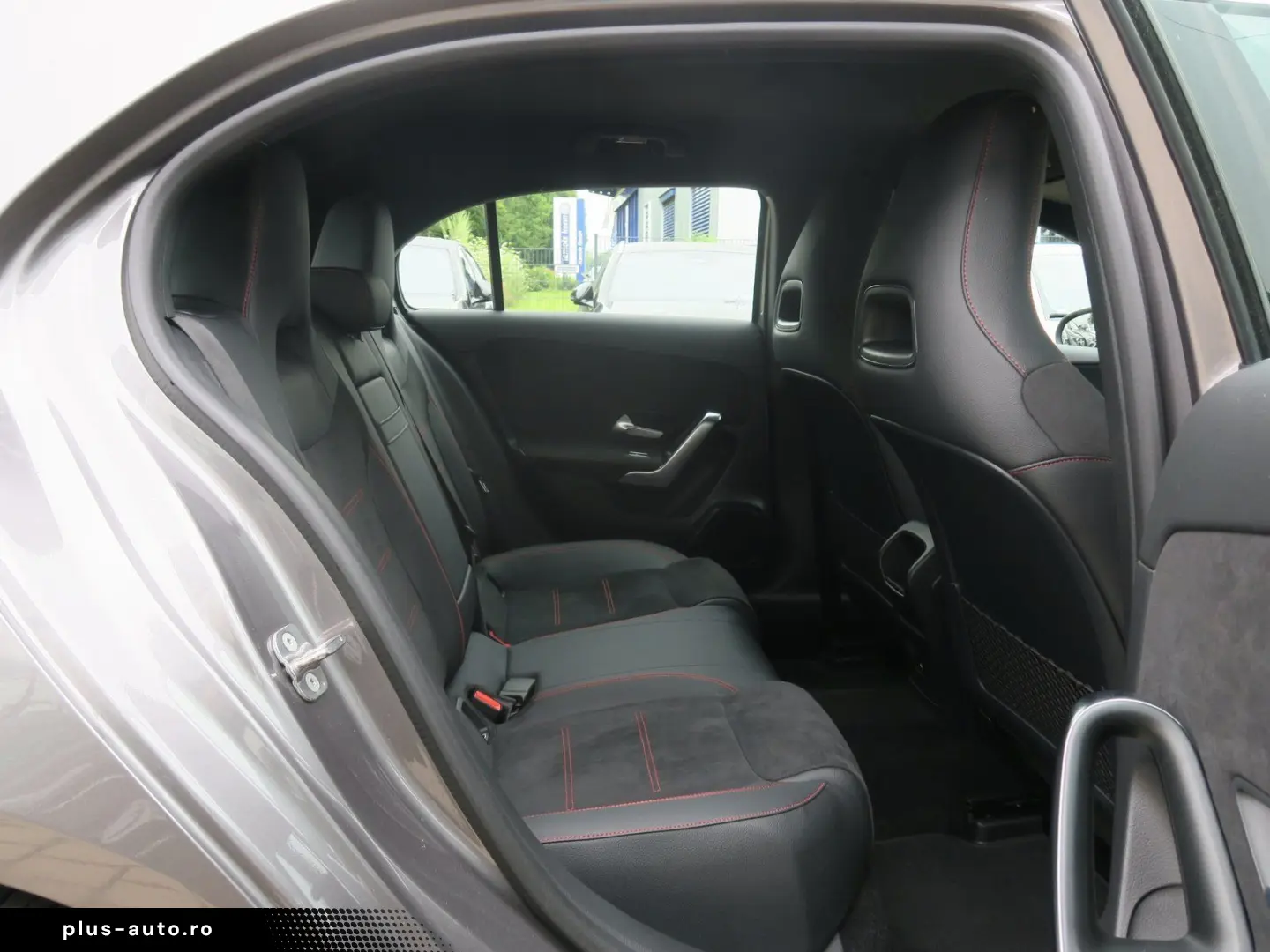 MERCEDES-BENZ A 180 AMG Line