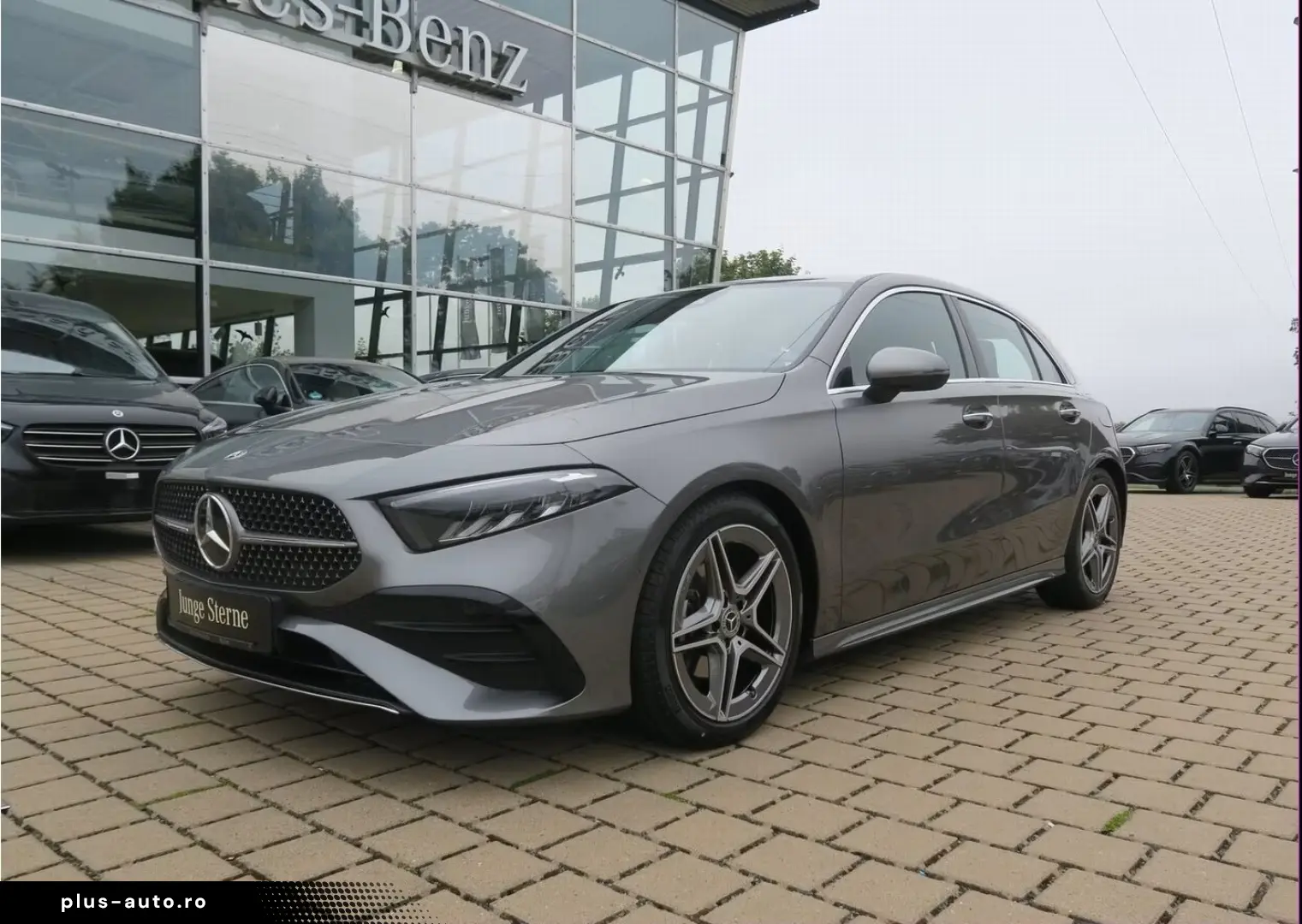 MERCEDES-BENZ A 180 AMG Line