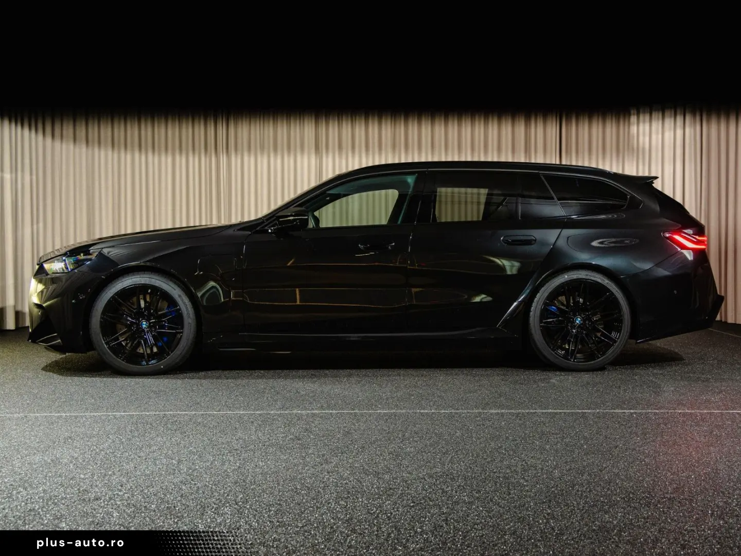 BMW M5 Touring  B&W  M Drivers  Panorama  HUD  AHK