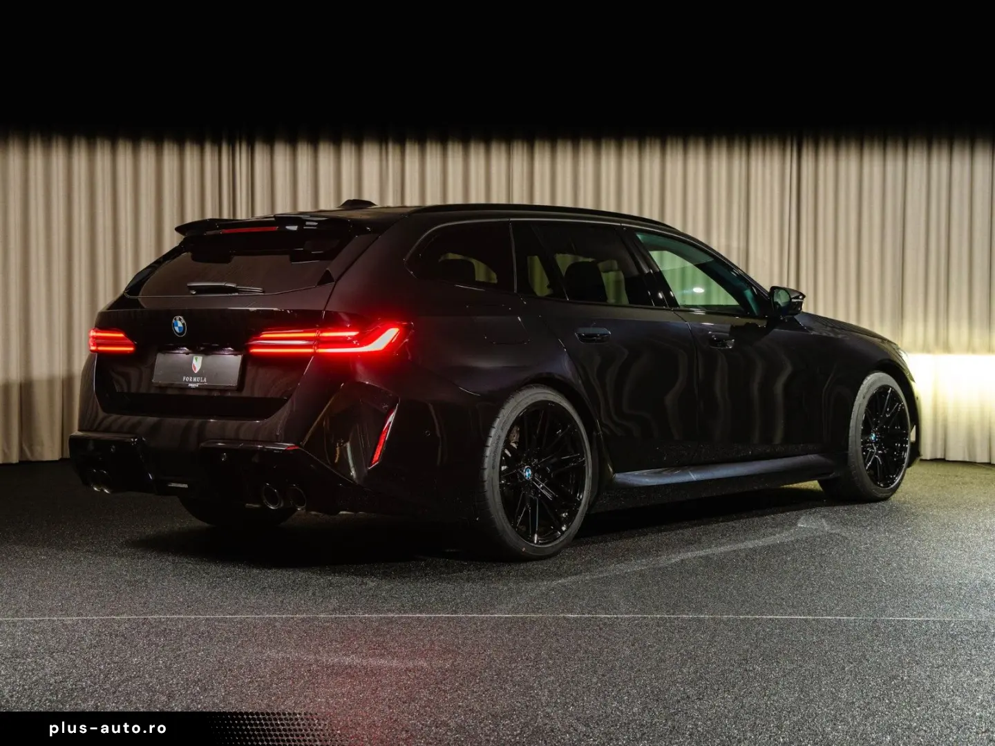 BMW M5 Touring  B&W  M Drivers  Panorama  HUD  AHK