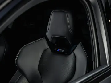 BMW M5 Touring  B&W  M Drivers  Panorama  HUD  AHK