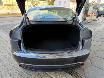TESLA Model 3 Highland Long Range Dual AWD  MwSt auswe