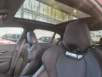 BMW M5 Limousine M Drive