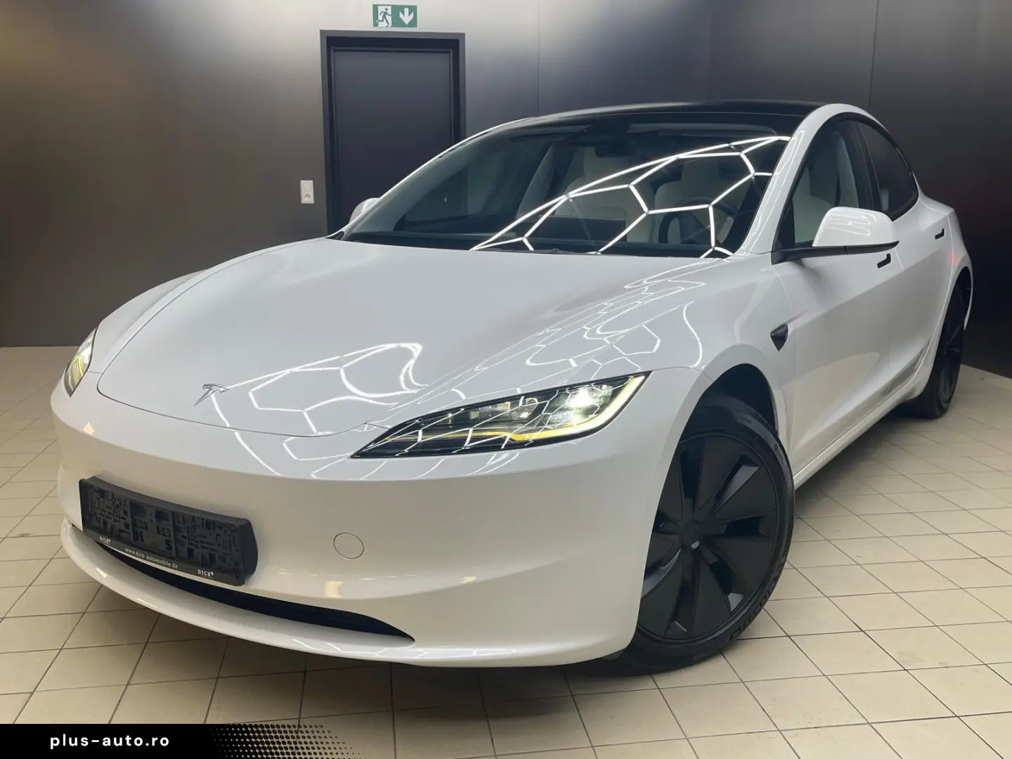TESLA Model 3 Long Rang Dual Highland AWD PANO ACC 360
