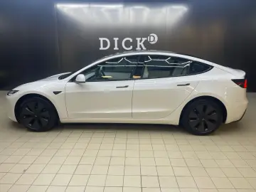 TESLA Model 3 Long Rang Dual Highland AWD PANO ACC 360