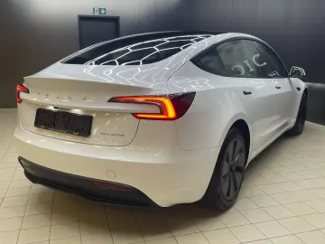 TESLA Model 3 Long Rang Dual Highland AWD PANO ACC 360