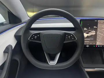 TESLA Model 3 Long Rang Dual Highland AWD PANO ACC 360
