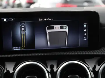 MERCEDES-BENZ CLA 180 Rückfahrkamera Sitzheizung MBU&hellip;