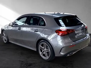 MERCEDES-BENZ A 200 AMG Line