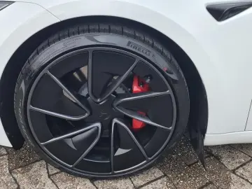 TESLA Model 3 Performance 2024 Highland White White