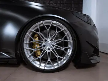 BMW 1000  PS   Vollcarbon   Ceramic   KW V4