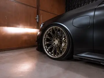 BMW 1000  PS   Vollcarbon   Ceramic   KW V4