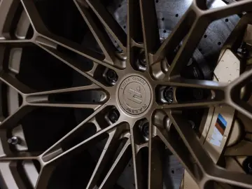 BMW 1000  PS   Vollcarbon   Ceramic   KW V4