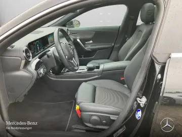 MERCEDES-BENZ CLA 200 d CP Prog Dist Pano LED AHK 360  HUD