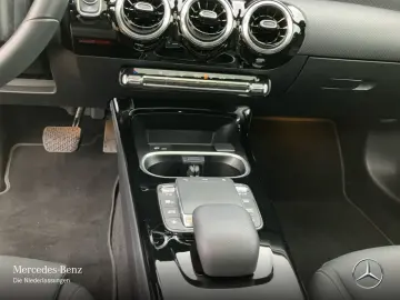 MERCEDES-BENZ CLA 200 d CP Prog Dist Pano LED AHK 360  HUD