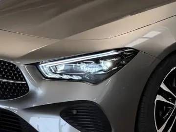 MERCEDES-BENZ CLA 200 d Coupé PROGR. KAM. MBUX LED AMBI. AHK