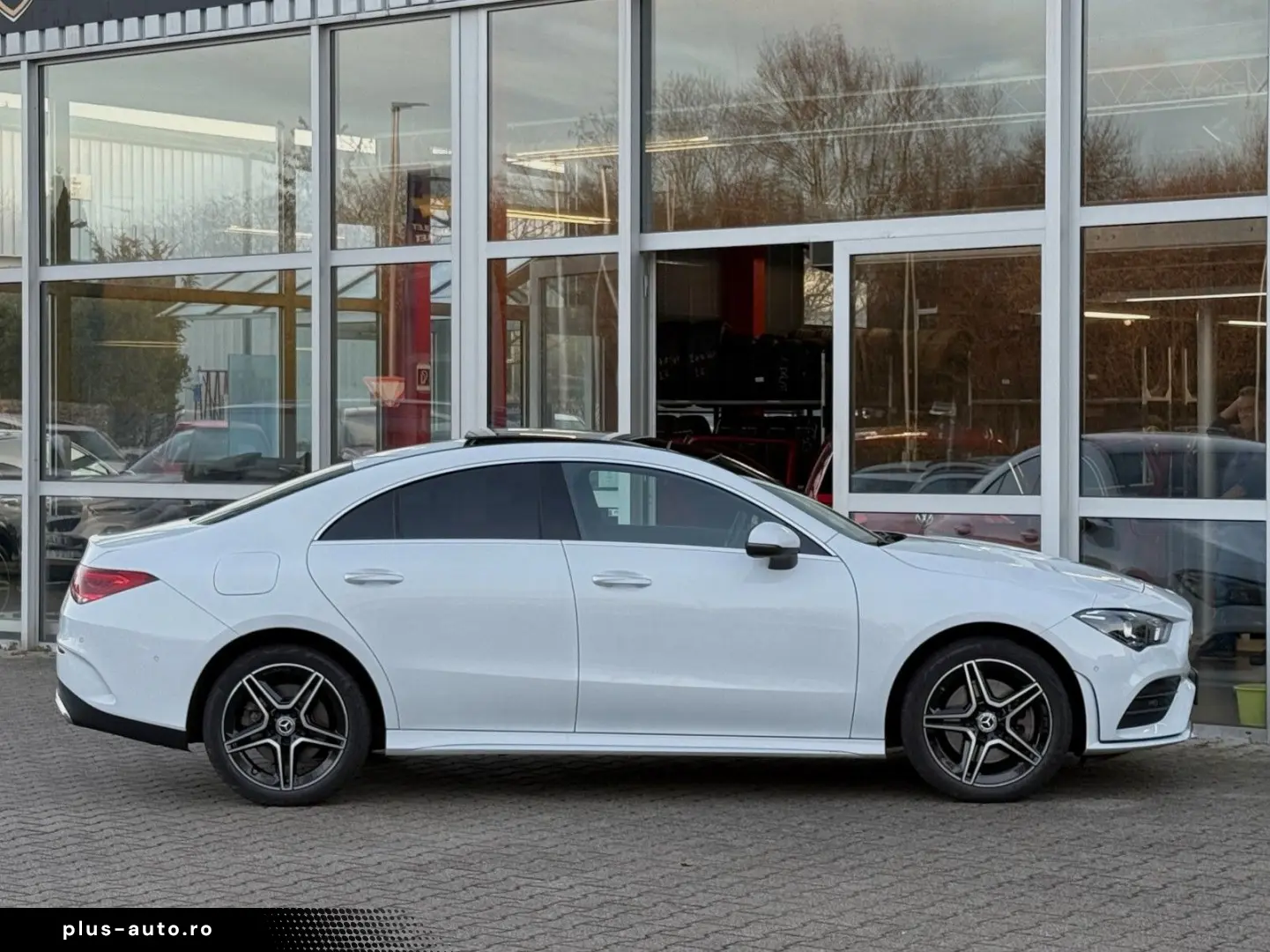 MERCEDES-BENZ CLA 250e Coupe AMG LEDER PANO ACC RFK DAB 18
