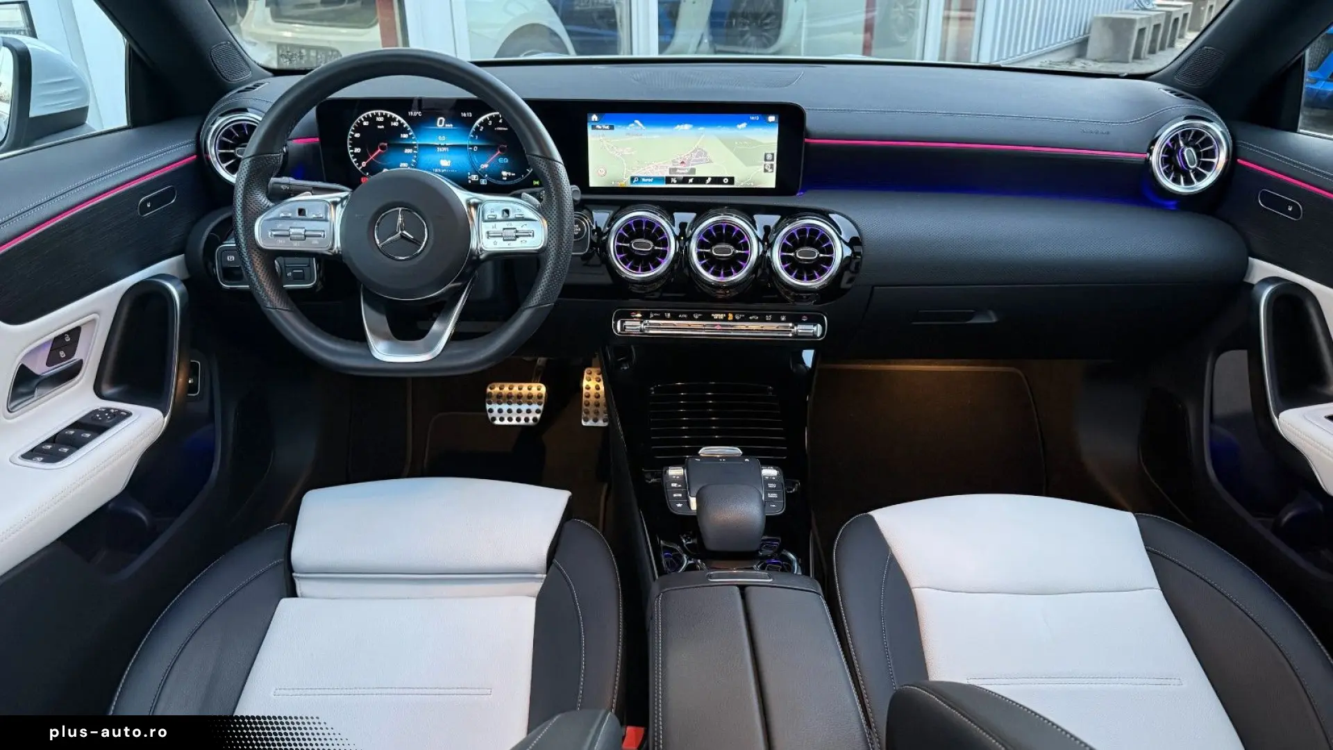 MERCEDES-BENZ CLA 250e Coupe AMG LEDER PANO ACC RFK DAB 18