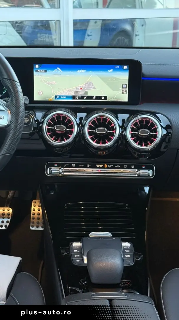 MERCEDES-BENZ CLA 250e Coupe AMG LEDER PANO ACC RFK DAB 18