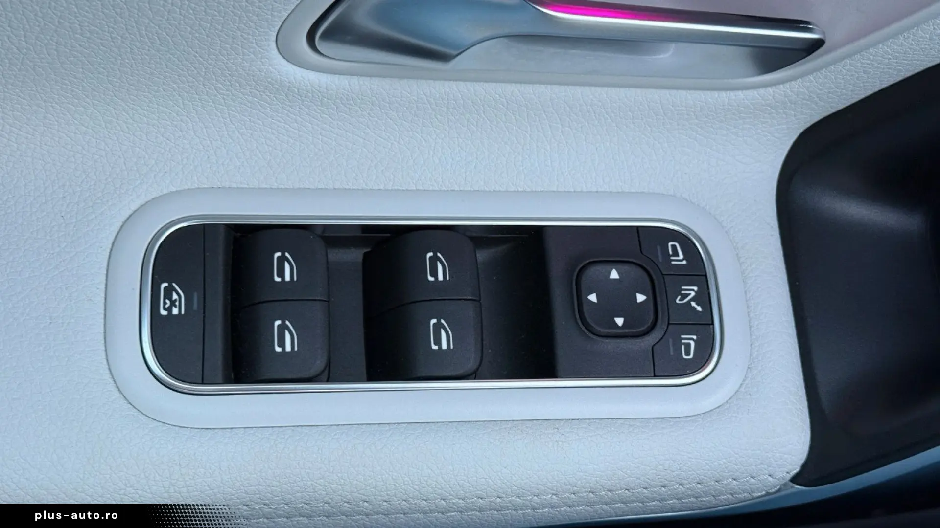 MERCEDES-BENZ CLA 250e Coupe AMG LEDER PANO ACC RFK DAB 18