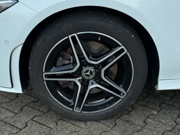 MERCEDES-BENZ CLA 250e Coupe AMG LEDER PANO ACC RFK DAB 18