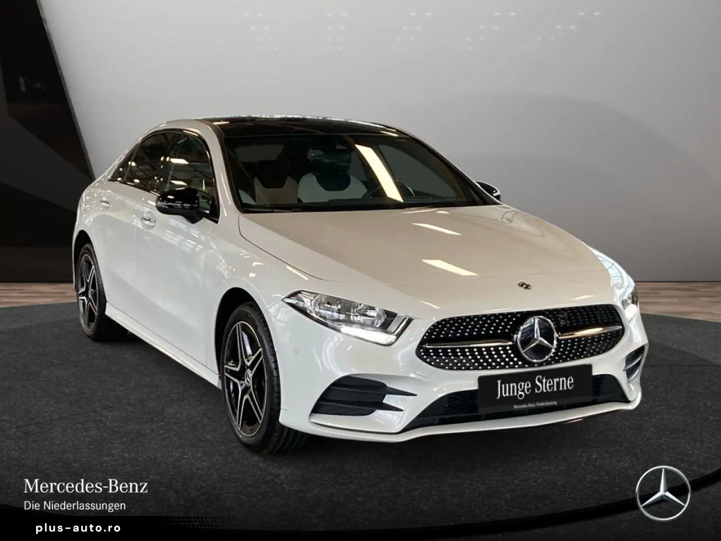 MERCEDES-BENZ A 250 e  AMG Night Pano Keyl Kam Navi  Ambi