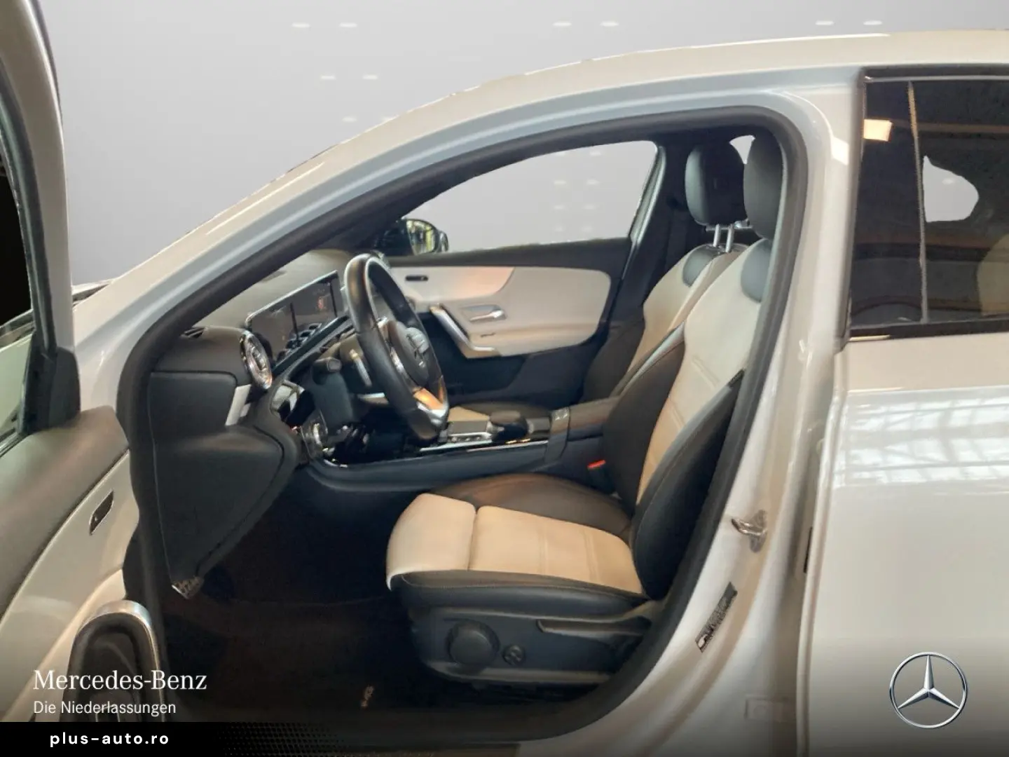 MERCEDES-BENZ A 250 e  AMG Night Pano Keyl Kam Navi  Ambi